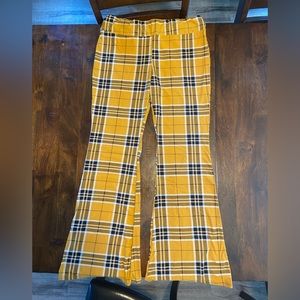 Yellow plaid flare leggings